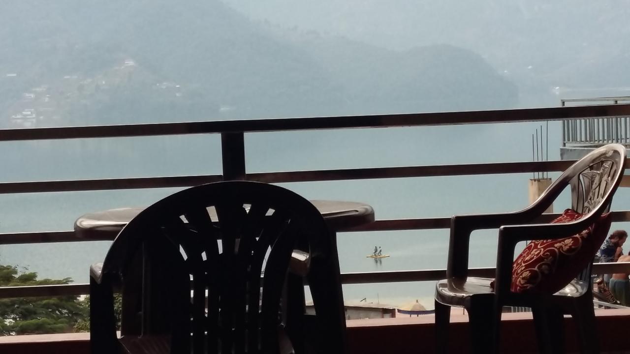 Hotel Bhadrakali Pokhara Inn エクステリア 写真