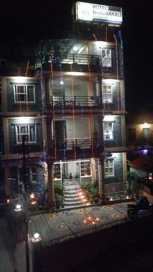 Hotel Bhadrakali Pokhara Inn エクステリア 写真